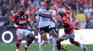 Qual time nunca foi rebaixado no Brasil - Flamengo e São Paulo
